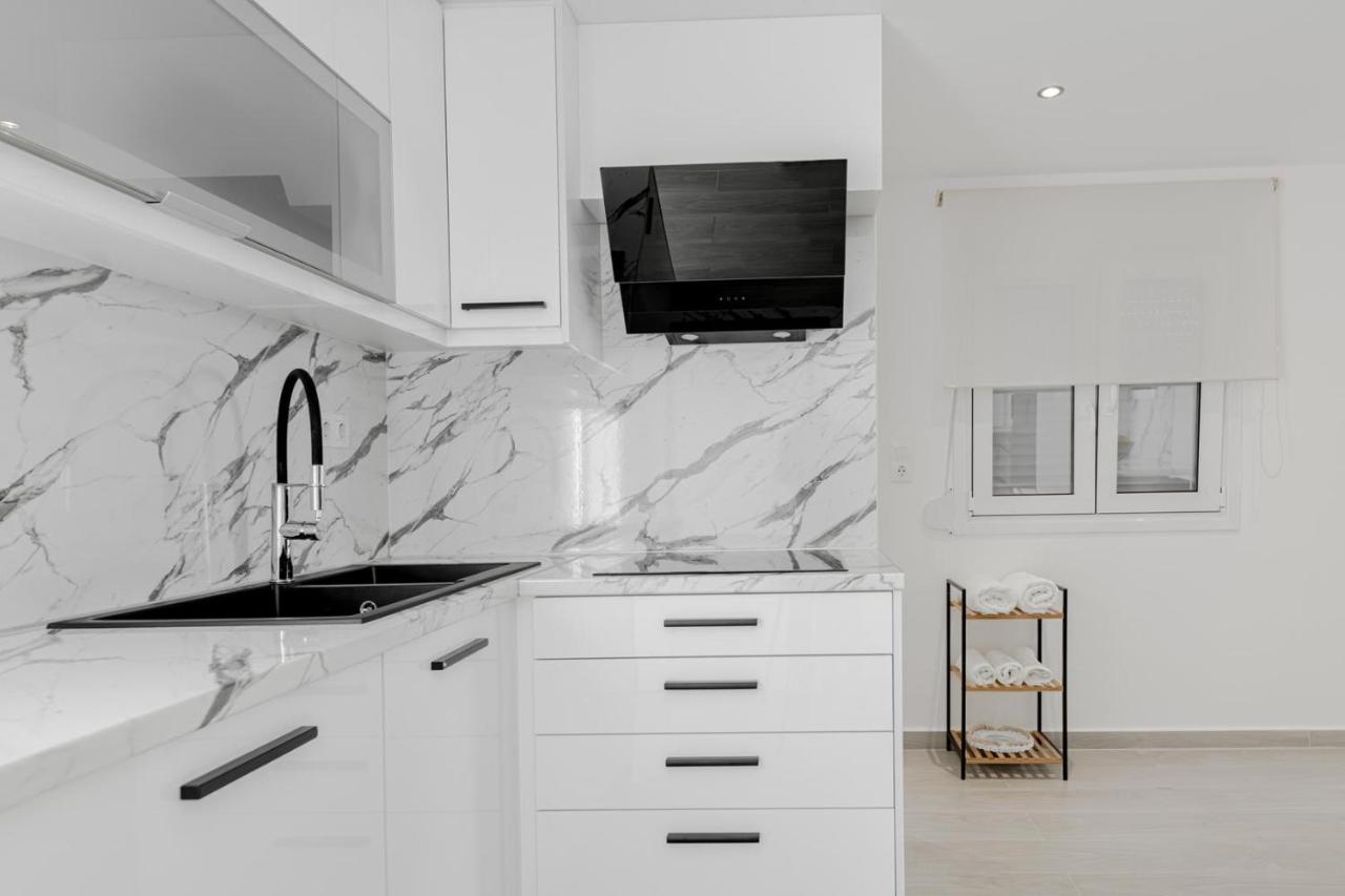 העיירה רתימנו Diogenis Seaside Suite מראה חיצוני תמונה